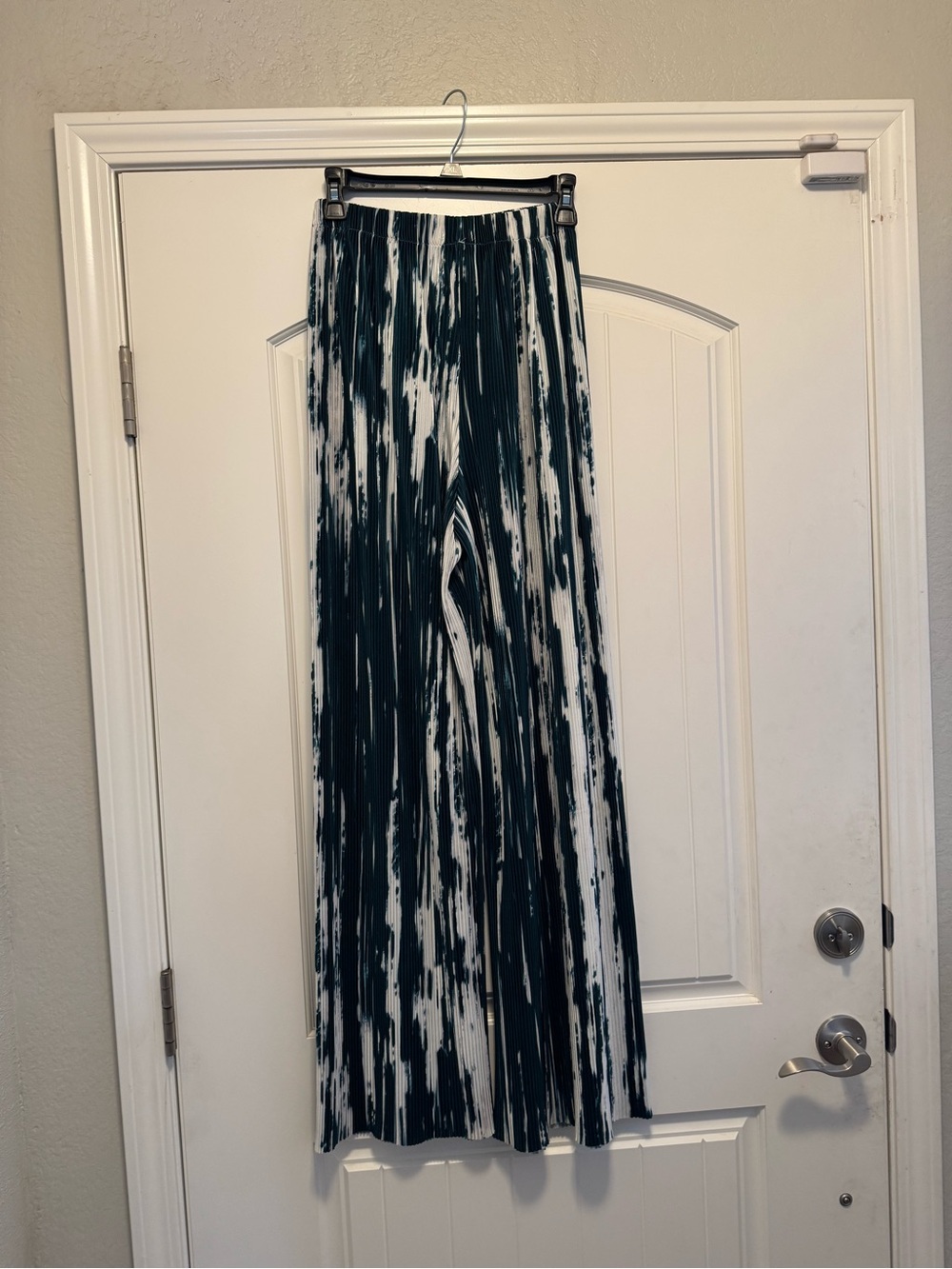 JCL Abstract Tie Dye Pleated Plissé Palazzo Pants Size M/L